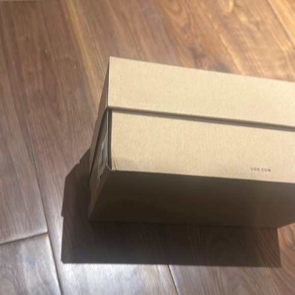 Ugg boot box only. - Picture 5 of 5